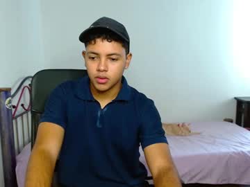 Levii_7, 22 years old, #young #21 #latin #bigdick #love [791 tokens remaining], webcam photo