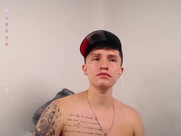 Live gay cam model Liam4play20 yrs streaming now in HD