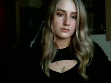 Lidia_me, Hello everyone, I will be glad if you support me on my first day, sweet kisses ##new #nonude #shy #sweet #natural [995 tokens remaining], webcam photo