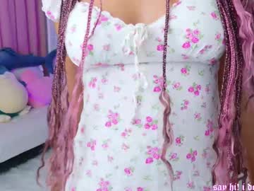Lileviemarie • ebony69y • 51.2763° N, 30.2219° E • public