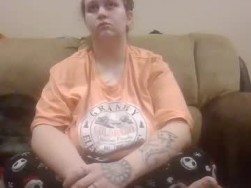 Lilfreakbbw • bbw25y • new york, United States • public