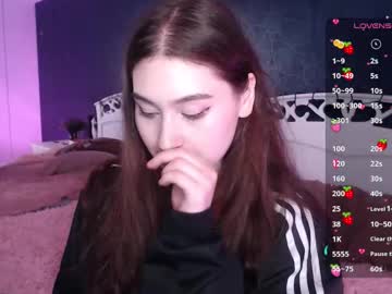 Lili_luuu, 19 years old, ?hairbra? #new #teen #smalltits #18 #young [189 tokens remaining], webcam photo