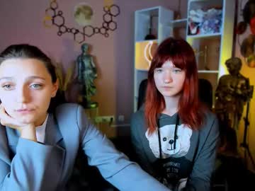 Lilit_devil, 22 years old, GOAL: my first goal [300 tokens remaining] Welcome to my room! #new #shy #teen #18 #nature, webcam photo