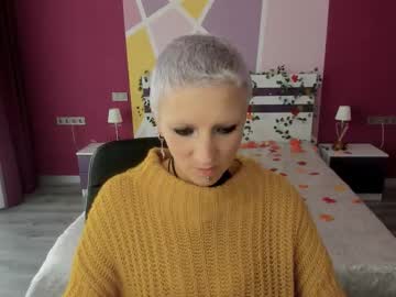 Lilusprings, 38 years old, Show more  #blonde #milf #bigboobs #new #piercing [525 tokens remaining], webcam photo