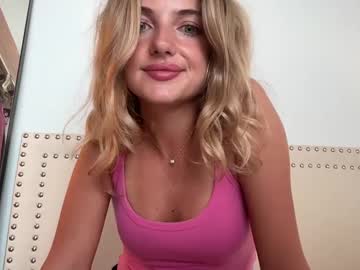 Live cam performer Lilyy2007 streaming now