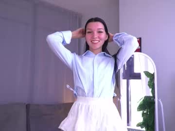Lime_vine, 18 years old, my 1 day in cb goal - Touch the tip of nose with index finger with eyes closed #new #shy #cute #young #18 [18 tokens remaining], webcam photo