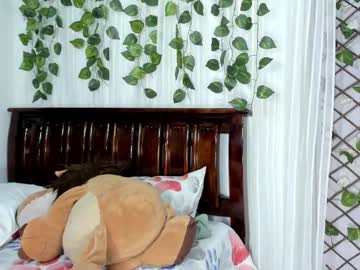 Live cam boy Lina_paola, 30 yrs – Hot Male Cams