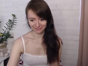 Lina_rouge_, 37 years old, GOAL: Stand up and tease with my body [34 tokens remaining] Lets reached this goal sweetie!!!*** #new #brunette #nonude #petite #lovense, webcam photo