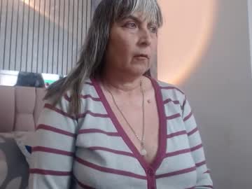 Squirting cam girl Linda__mature age 60 yrs live now