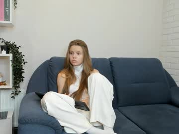Lindsaypashea, 22 years old, Hi, my name is Lin !! first day  goal:SHOW MY NAKED BACK         #new #shy #18 #smalltits #natural [97 tokens remaining], webcam photo