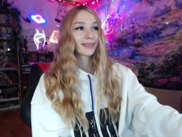 Feet Cams Live model Linlin_cuteeee, age 19 streaming Foot Fetish VR