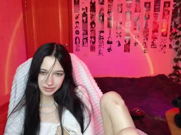 Lissaelison, 19 years old, #teen #longhair #tattoo #piercings #newgirl, webcam photo