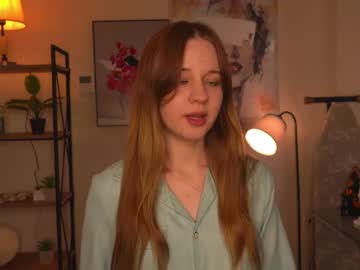 Live cam boy Little_cute_44, 18 yrs – Hot Male Cams