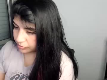 Hairy cam model Little_lizz, 22 yrs live now