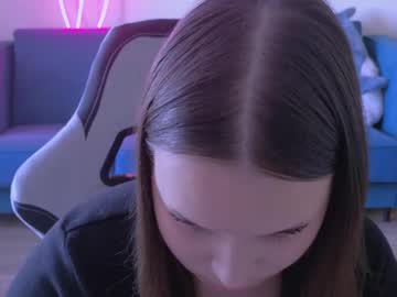 Littlebby_di, 18 years old, suck  fingers 1 min #nonude #young #18 #shy #teen #cute [221 tokens remaining], webcam photo