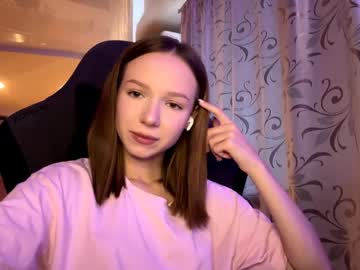 Lizbethhandford, 18 years old, Goal:  get up <3 Hello my name Is Lisa^^ I’m #new and it’s my first day #shy #teen #18 #brunette [24 tokens remaining], webcam photo