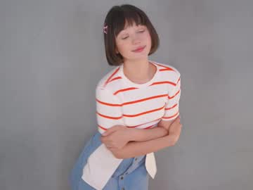 Ll0lla, 18 years old, Goal: air kiss????????  My name is Betty, this is my first day, i am #shy on CB #teen #young #18 #skinny [6 tokens remaining], webcam photo