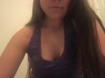 Live cam performer Llainey1 streaming now