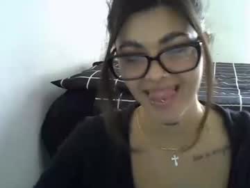 Lolaqueenss, 26 years old, My first Stream ? Outfit change at 1000 #new #cutegirl #shy #tits #cosplay, webcam photo
