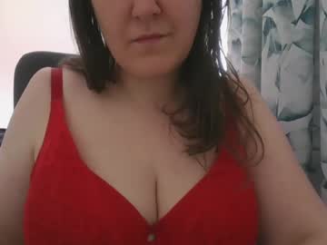 Live Milf Lotricka - Hot Milf Cams