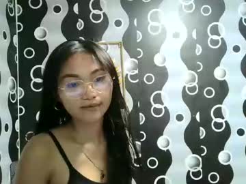 Skinny Asian cam girl Lovely_angel18 live in HD