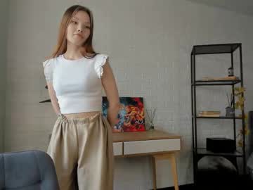 Luannepaciorek, 18 years old, hi i'm Ellan and my goal is:bite finger #18 # cute #new [1 tokens remaining], webcam photo
