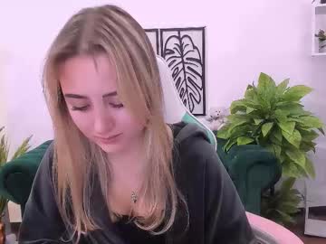Lulu___moon, 19 years old, Do my first day better! #new #young #blonde #cute #nonude [0 tokens remaining], webcam photo