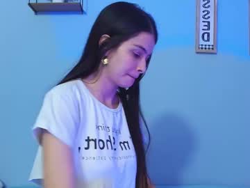 Lulu_cm, Hello love I'm bringing, nake me !! // GOAL: Remove pants [50 tokens left] #new #18 #bigboobs #skinny #smoke, webcam photo