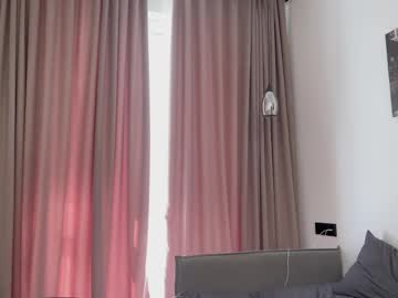 Squirting cam girl Lxsundolyxl_ age 20 yrs live now