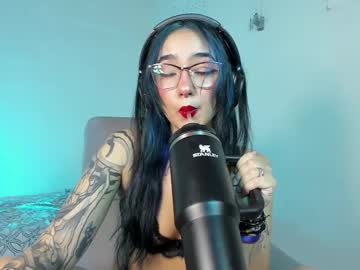 Hairy cam model Lykaia_rose, 23 yrs live now