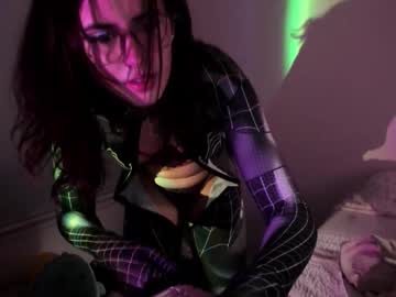 Lylagray, ? Hand bra close to cam [1476 tokens left] #teen #18 #new #bigass #young, webcam photo