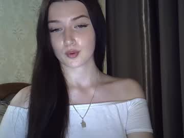 Lyraadream, Lyraadream's room #nonude #brunette #young #pvt #natural, webcam photo