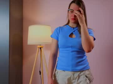 Madgekleekamp, 18 years old, I'm Eva it's my first day here! Goal- Lick lips a little ! #18 #new #cute #bigboobs #shy [42 tokens remaining], webcam photo