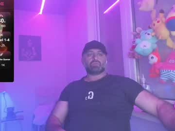 Catch me live as Magabear in premium male cam shows