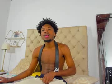 Muscle cam star Maikol_monstercock, 21 yrs