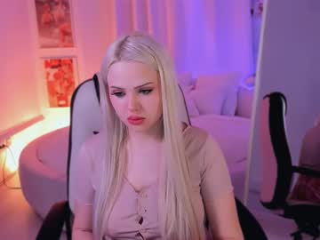 Catch me live as Maple_star, age 18 yrs in premium male cam shows