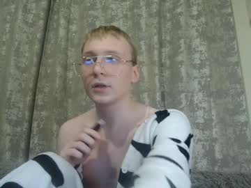 Marcuscg, 18 years old, " Goal: teasing my ass ~ Hello!!!! MarcusCG it's meee #new #bigcock #teen #18 #young [10 tokens remaining], webcam photo