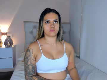 Squirting cam girl Mariana___roexx age 26 yrs live now