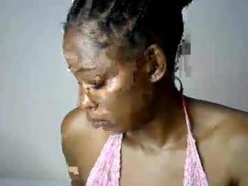 Squirting cam girl Maribellah1 age 25 yrs live now