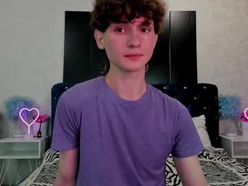 Live gay cam model Markburt23 yrs streaming now in HD