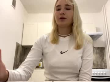 Marlinepercy, 18 years old, GOAL: Spin around, show my outfit! Hey! i'm Mona! it's my first day here! Let's get acquainted! #shy #18 #new #skinny #blonde [31 tokens remaining], webcam photo