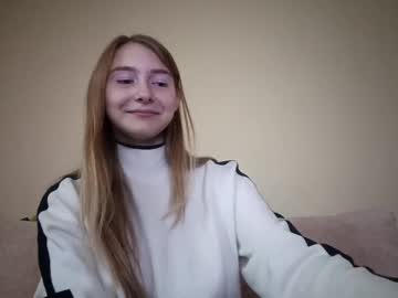 Marylynreifsnider, 18 years old, Hello im Elina! Goal - make me smile and play with my hair #new #teen #shy #18 #blonde [35 tokens remaining], webcam photo