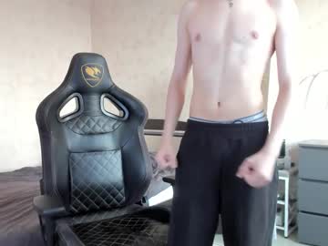 Mason_jr, 18 years old, flex muscles [95 tokens left] #young #cum #18 #muscle #bigcock, webcam photo