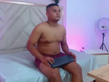 Mathew_tay big cock cam stud 21 yrs streaming live