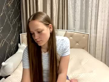Mathildeleimbach, 18 years old, GOAL>Air kiss< #new #18 #blond #cute #shy [0 tokens remaining], webcam photo