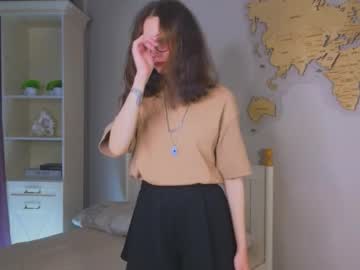 Mathildesephton, Hi, I’m Evie, #18 yo, I’m #new and so #shy to be here ?GOAL:Turn around & show outfit ?? #cute #teen [15 tokens remaining], webcam photo