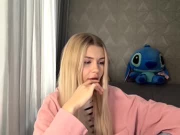 Mauricemckenna, 18 years old, GOAL> ??Im shy but i can try to dance...??< #new #18 #blond #cute #shy [45 tokens remaining], webcam photo
