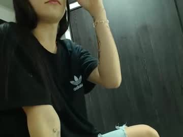 Squirting cam girl Mavieivannova age 23 yrs live now