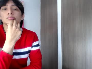 Live cam boy Max_latinboy2, 18 yrs – Hot Male Cams