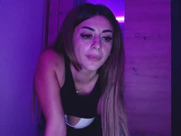 Squirting cam girl Mayadelevinnge live now